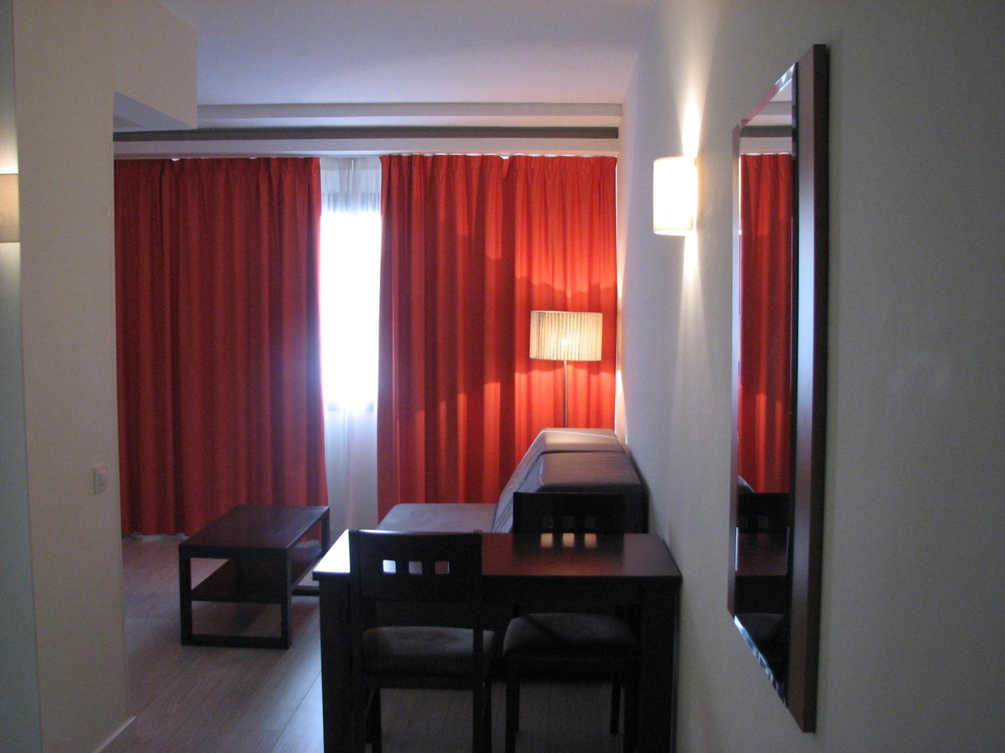 Apartamentos Recoletos Madrid Zimmer foto